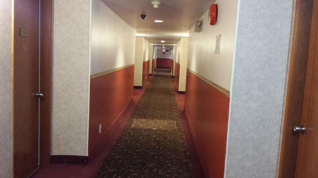Redwood Motor Inn Brandon Exterior foto